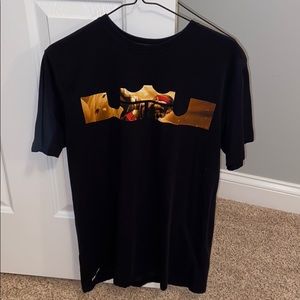 Men’s Nike LeBron logo Size M dri fit shirt